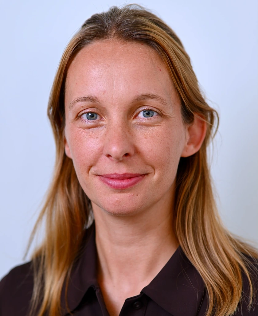 Nora Laux